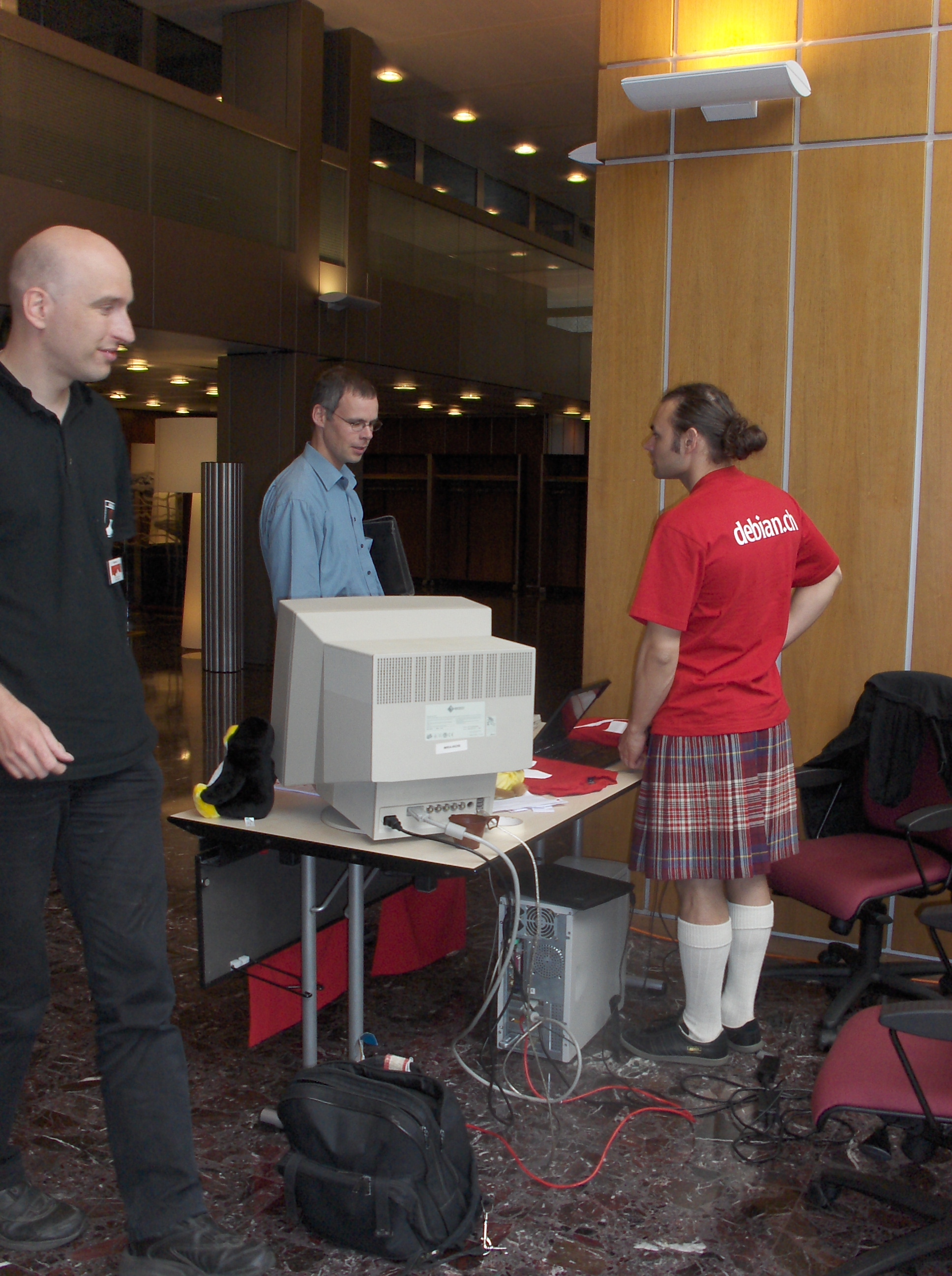 Le stand Debian.ch bis