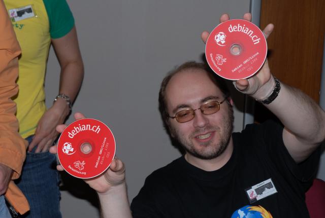 Les CDs pour Debian.ch
